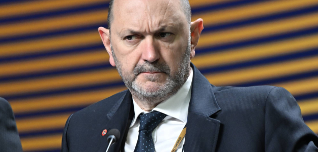 Rafael Louzán: Supercopa en Arabia y sedes del Mundial 2030