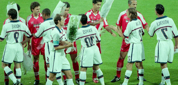 El histórico partido entre Irán y Estados Unidos en el Mundial de Francia '98