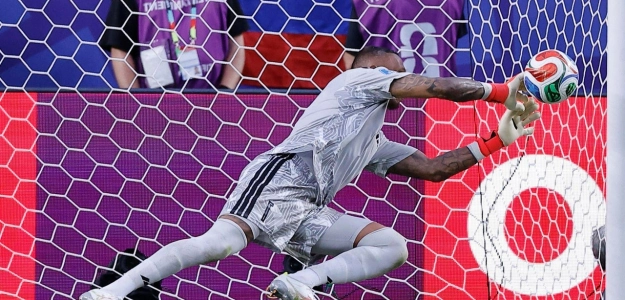 Eloy Room, guardameta de récord en el Mundial 2026