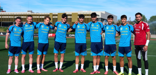 Preparativos finales para el último encuentro en Riazor antes del Mundial