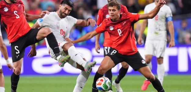 Egipto se impone a Irán en un duelo lleno de emoción y polémica