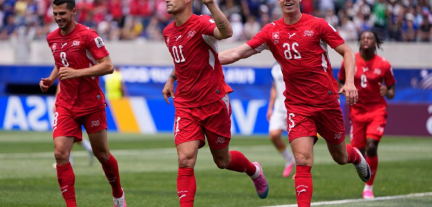 Xhaka lidera la victoria suiza en la Copa del Mundo