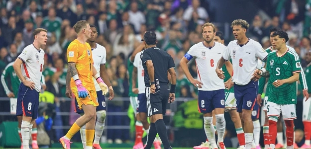 Árbitro de México vs Inglaterra explica polémica del penal decisivo