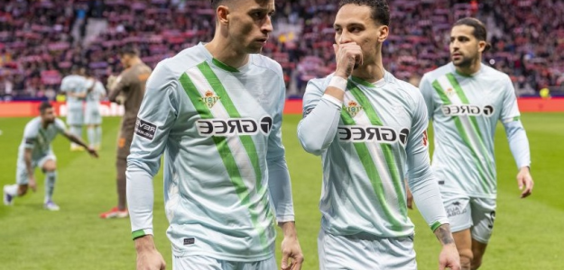 Antony destaca como referente brasileño en el Real Betis