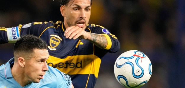 Boca Juniors se impone a O'Higgins con gol de Merentiel en un duelo marcado por el regreso de Paredes