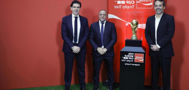 Coca-Cola celebra 20 años de la Gira del Trofeo Mundial FIFA