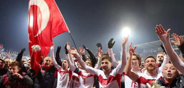 Turquía vuelve a brillar en la Copa del Mundo tras 24 años de ausencia