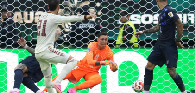 Baena marca su primer gol en un Mundial con la asistencia de Llorente