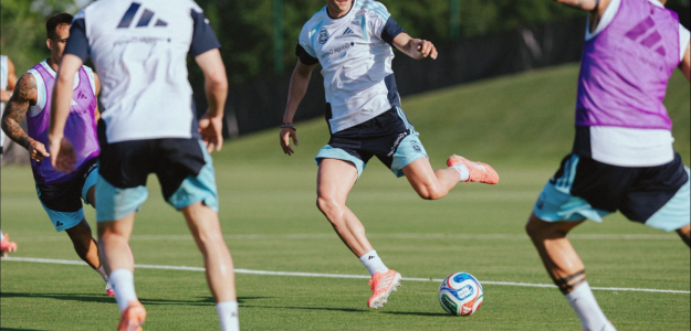 Argentina pierde a Balerdi por lesión: ¿Quién reemplazará al zaguero en el Mundial?