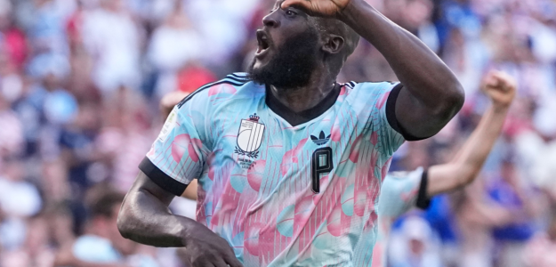 La camiseta surrealista de Bélgica: un homenaje a René Magritte en el Mundial