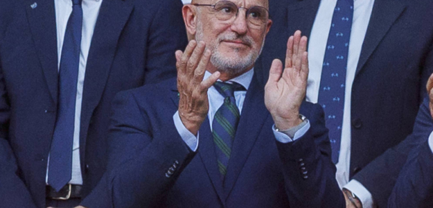 De La Fuente critica los pitos en San Mamés y apoya a los jugadores de la cantera de Lezama
