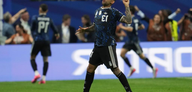 Gary Neville mantiene sus críticas a la defensa argentina pese al pase a la final