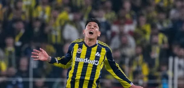 Edson Álvarez inicia recuperación tras cirugía por lesión en el tobillo