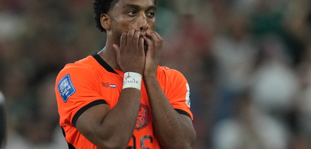Fuerte condena a los comentarios racistas tras errores de Kluivert, Timber y Summerville