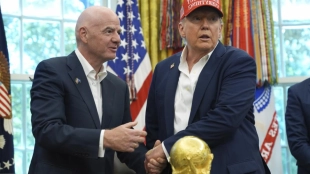 Trump rechaza pagar altos precios de entradas en Mundial de fútbol, pero elogia su éxito comercial