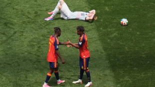 El dilema de los premios al mejor jugador: publicidad vs neutralidad