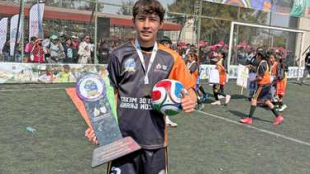 Yassel Peña, la promesa del futbol comunitario que desafía el negocio del deporte