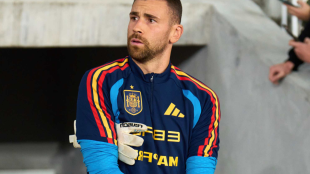 Unai Simón elogia el nivel de Joan García en la portería