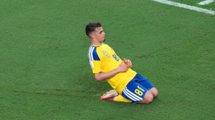Yasin Ayari brilla con un doblete en el Suecia-Túnez y se consagra en el Power Ranking