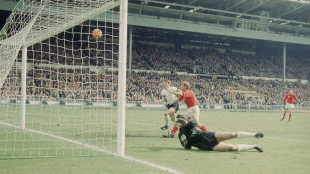 Errores arbitrales en la historia de los Mundiales: de Hurst a Maradona
