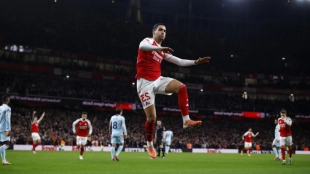 Mikel Merino trabaja duro para llegar al Mundial tras lesión en el pie