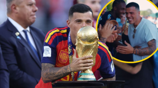 Pedro Porro recibe un emotivo homenaje en su regreso al Tottenham
