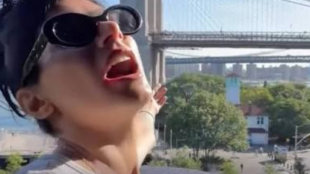 Mia Khalifa provoca polémica en Argentina al cantar 'La Perla' de Rosalía