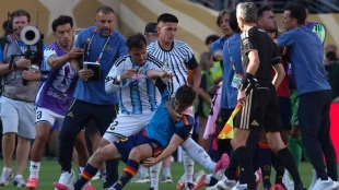 FIFA sanciona a jugadores argentinos y AFA tras final del Mundial 2026