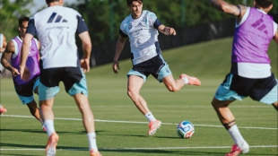 Argentina pierde a Balerdi por lesión: ¿Quién reemplazará al zaguero en el Mundial?