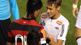 Ronaldinho respalda a Neymar para el Mundial con contundencia