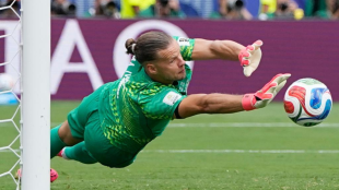 Ørjan Nyland, el guardameta noruego que brilla en el Mundial con actuaciones épicas