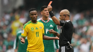 Alertas de posible amaño en el Mundial: roja a Balogun, Zwane y gol anulado a Ferran
