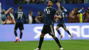 Gary Neville mantiene sus críticas a la defensa argentina pese al pase a la final