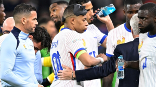 Debate en torno a la pausa de hidratación: ¿Impulso psicológico o reajuste táctico?