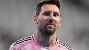 Messi sufre sobrecarga muscular: preocupación en Argentina por su estado físico