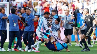 AFA solicita reducción de sanción para Leandro Paredes tras incidentes en España