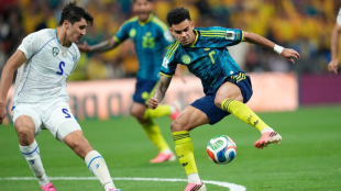 Colombia brilla en su debut mundialista con una victoria contundente