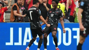 Jonathan David brilla con un hat-trick en la contundente victoria de Canadá sobre Qatar