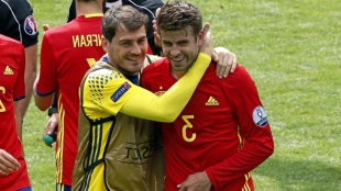 Iker Casillas y Piqué analizan la ausencia de jugadores del Real Madrid en la convocatoria para el Mundial