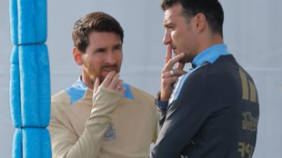 Messi, key piece in Argentina's management ahead of the World Cup.
