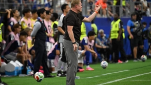 Koeman analiza decisión táctica en empate con Japón