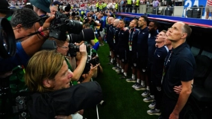 Modificación de FIFA en ubicación de fotógrafos durante himnos nacionales en Mundial