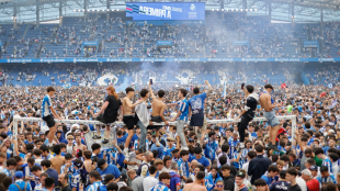 Preocupación máxima por el estado de Riazor a días del España vs Irak