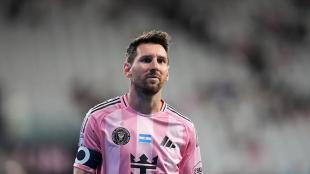Leo Messi, en vilo: sin rotura pero con sobrecarga muscular