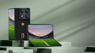 Motorola presenta en España el nuevo razr fold con regalos exclusivos del Mundial FIFA 2026