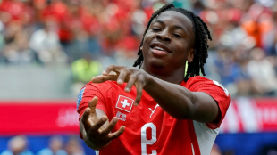 Vibrante duelo generacional en los banquillos del Suiza - Argelia del Mundial 2026