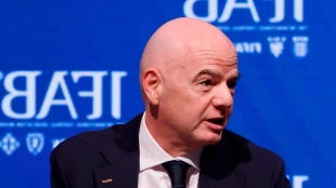 Expulsión inmediata en Mundial 2026: jugadores sancionados por taparse la boca o abandonar el campo