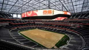 El SoFi Stadium de Los Ángeles se transforma en un campo de fútbol natural para el Mundial 2026