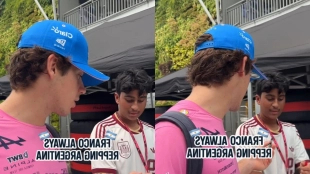 El piloto argentino de Alpine y su divertida interacción con un fan español en Singapur
