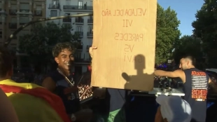 Inesperada pancarta en la celebración: ¿Paredes vs Gavi en 'Velada del Año VII'?